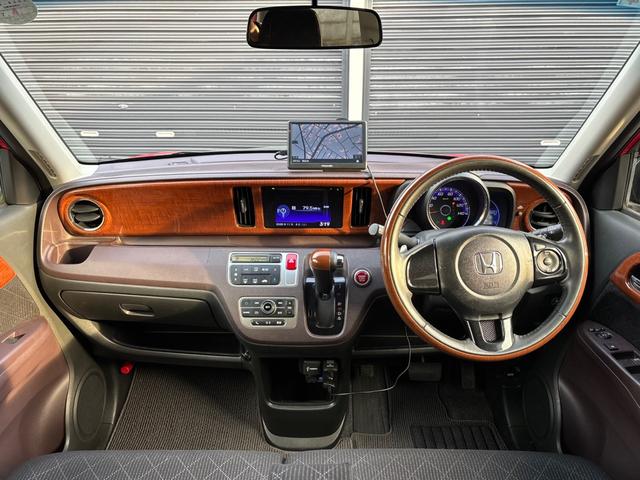 Ｎ－ＯＮＥ プレミアム　ツアラー・Ｌパッケージ　・スマートフォン連携ディスプレイ・ナビ・スマートキー・プッシュスタート・クルーズコントロール・バックカメラ・ＥＴＣ・禁煙車・内外装仕上げ済・関東仕入（30枚目）