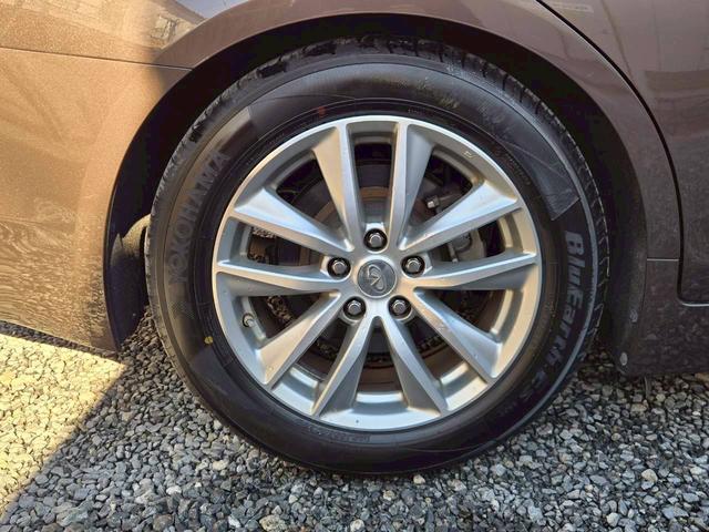 スカイライン 350GT ハイブリッド タイプP ・ナビ・全方位カメラ・BOSEスピーカー・フルセグTV・Bluetooth・前後ドライブレコーダー・ETC・革シート・パワーシート・LEDヘッドライト・禁煙車・記録簿あり・内外装仕上げ済・関東仕入れ(20枚目)