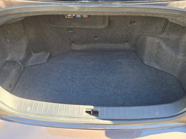 スカイライン 350GT ハイブリッド タイプP ・ナビ・全方位カメラ・BOSEスピーカー・フルセグTV・Bluetooth・前後ドライブレコーダー・ETC・革シート・パワーシート・LEDヘッドライト・禁煙車・記録簿あり・内外装仕上げ済・関東仕入れ(23枚目)