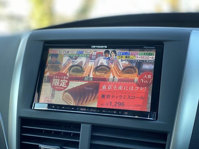 ＷＲＸ　ＳＴｉ　修復歴無　２Ｌターボ・３０８馬力　６速Ｍ／Ｔ　カロッツェリアナビ地デジ　Ｂｌｕｅｔｏｏｔｈ　　ＲＥＣＡＲＯハーフレザーシート　スマートキー　ＨＩＤライト＆フォグ　リヤウィング　純正１８アルミ(18枚目)