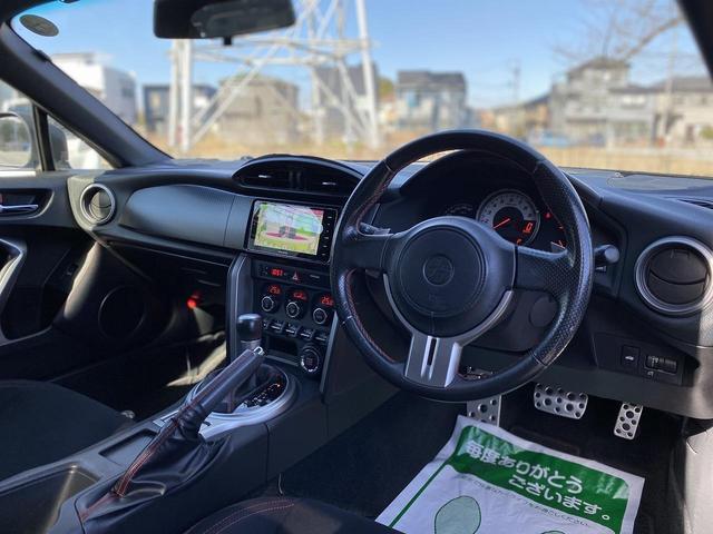 ８６ ＧＴ　１年保証付　社外ＬＥＤヘッドライト＆テールランプ　フルエアロ　リヤスポイラー　ＨＫＳマフラー　ＫＥＮＷＯＯＤメモリーナビ　フルセグＴＶ　Ｂｌｕｅｔｏｏｔｈ　ＵＳＢ　音楽ＳＤ　バックカメラ　ＥＴＣ（8枚目）