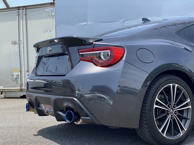 ８６ Ｇ　１年保証付　後期型　６速Ｍ／Ｔ　ＣＵＳＣＯ車高調　柿本マフラー　３連メーター　テールスポイラー　ディスプレイオーディオ　Ｂｌｕｅｔｏｏｔｈ　ＬＥＤヘッドライト　ＮＡＲＤＩステアリング（30枚目）