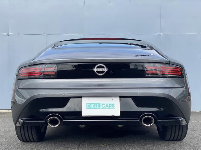フェアレディＺ バージョンＴ　新車保証継承　ＢＯＳＥサウンド・ナビＴＶ・バックカメラ・ドラレコ・ハーフレザーシート・パワーシートヒーター・インテリジェントＦＣＷ・エマージェンシーブレーキ・ＲＣＴＡ・ＬＤＷ・ＢＳＷ・ＥＴＣ（8枚目）