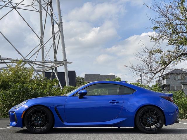 ＢＲＺ 　ＨＫＳ車高調　Ｇ－ＳＰＥＥＤ１８インチＡＷ　ｃａｒｒｏｚｚｅｒｉａディスプレイオーディオ　バックカメラ　Ｂｌｕｅｔｏｏｔｈ　前後ドライブレコーダー　スマートキー　シートヒーター　１年保証付　禁煙車（5枚目）