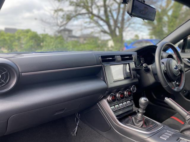 ＢＲＺ 　ＨＫＳ車高調　Ｇ－ＳＰＥＥＤ１８インチＡＷ　ｃａｒｒｏｚｚｅｒｉａディスプレイオーディオ　バックカメラ　Ｂｌｕｅｔｏｏｔｈ　前後ドライブレコーダー　スマートキー　シートヒーター　１年保証付　禁煙車（10枚目）