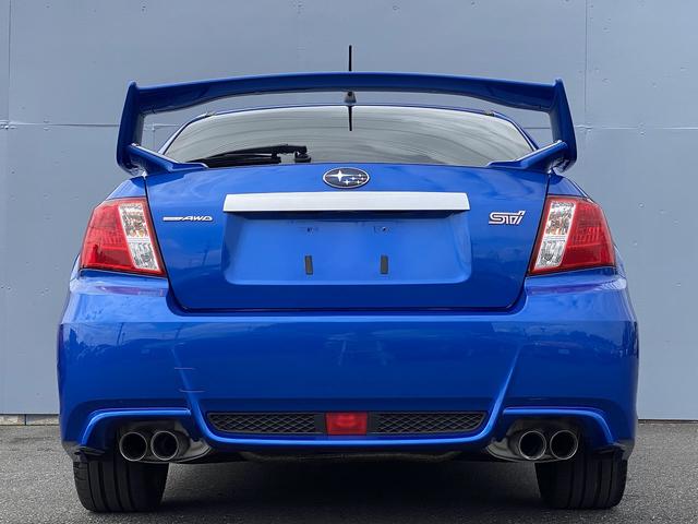 インプレッサ ＷＲＸ　ＳＴｉ　１年保障付　ノーマル車　６ＭＴ　カロッツェリアナビ　ＥＴＣ　スマートキー　プッシュスタート　ＡＰＥＸＩブースト計　ハーフレザーシート　パワーシート　ＨＩＤヘッドライト　純正大型リアスポイラー（8枚目）