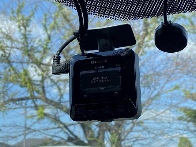 シビック タイプＲ　１年保証付　修復歴無し　ノーマル車　６速Ｍ／Ｔ　ＲＥＣＡＲＯバケットシート　ナビ　フルセグＴＶ　Ｂｌｕｅｔｏｏｔｈ　ＣＤ　前後ドラレコ　ＥＴＣ　キーレス（16枚目）
