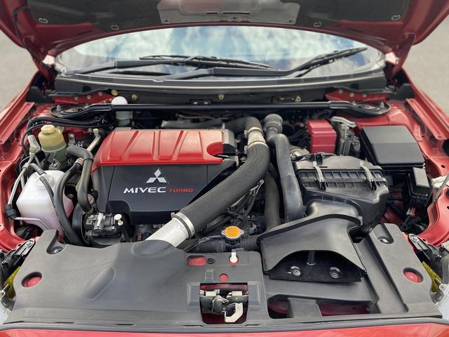 ランサー ＧＳＲエボリューションＸ　１年保証付　修復歴無し　ワンオーナー　禁煙車　走行距離６０，５００ｋｍ　５ＭＴ　ＨＫＳ車高調　ＲＥＣＡＲＯシート　大型リヤスポイラー　ナビＴＶ　革巻きステアリング　純正１８ＡＷ　キーレス　ＨＩＤライト（53枚目）