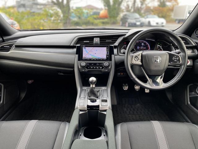 シビック ハッチバック　ホンダセンシング　１年保証付　無限フルエアロ＆マフラー　ＬＥＤテールランプ　ナビＴＶ　Ｂｌｕｅｔｏｏｔｈ　ＵＳＢ　ドラレコ　ＥＴＣ　ＬＥＤヘッドライト＆ＬＥＤフォグ　スマートキー　パワーシート　シートヒーター　クルコン（11枚目）