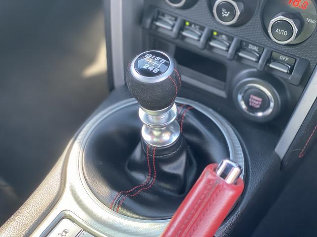 86 GT 1年保証付 6速M/T 記録簿付 TRDフルエアロ&テールスポイラー BILSTEIN車高調 BLITZ3連メーター ナビTV Bluetooth バックカメラ スマートキー プッシュスタート ETC(17枚目)