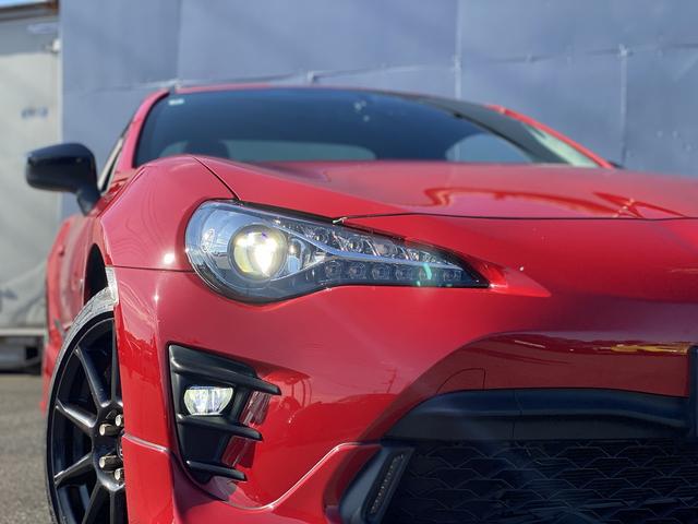 ８６ ＧＴリミテッド　ブラックパッケージ　１年保証付　後期型　６速Ｍ／Ｔ　ＴＲＤエアロ　ＨＫＳ車高調　ブレンボキャリパー　リヤスポ　ＳＤナビＴＶ　Ｂｌｕｅｔｏｏｔｈ　バックカメラ　クルコン　シートヒーター　ＬＥＤライト＆フォグ　スマートキー（32枚目）