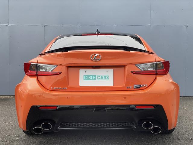 ＲＣ Ｆ カーボンエクステリアパッケージ　１年保証付　修復歴無し　新車記録簿付　ＴＶＤ　プリクラッシュセーフティ（ミリ波レーダー方式）　セミアニリン本革／ブラック＆アクセントオレンジ　エアシート　ＢＳＭ　純正ナビＴＶ　バックカメラ（8枚目）