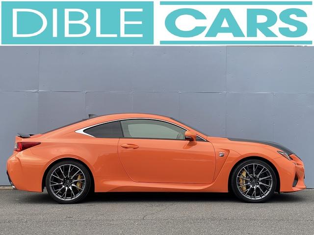 ＲＣ Ｆ カーボンエクステリアパッケージ　１年保証付　修復歴無し　新車記録簿付　ＴＶＤ　プリクラッシュセーフティ（ミリ波レーダー方式）　セミアニリン本革／ブラック＆アクセントオレンジ　エアシート　ＢＳＭ　純正ナビＴＶ　バックカメラ（10枚目）