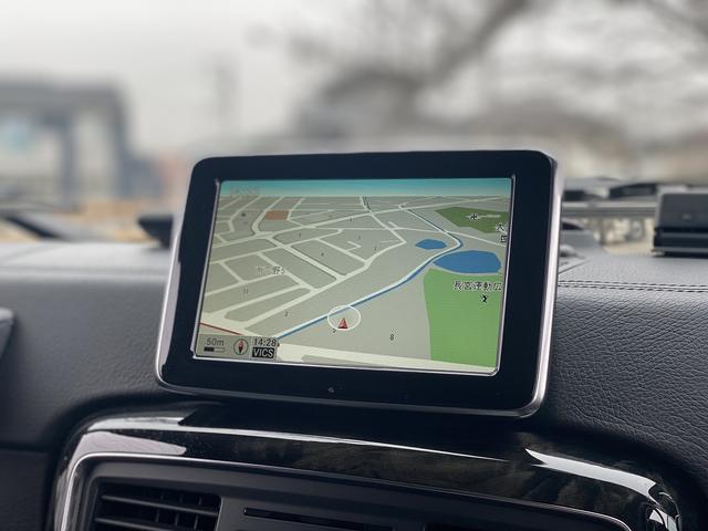 Ｇクラス Ｇ３５０　ブルーテック　ラグジュアリーＰＫＧ　当社オリジナル　プロフェッショナル仕様　リフトＵＰ　ルーフラック／リヤラダー　クラシックグリル／スチールＦバンパー　ヘッドライトガード　黒革　サンルーフ　ナビＴＶ　ブラックＡＷ（9枚目）