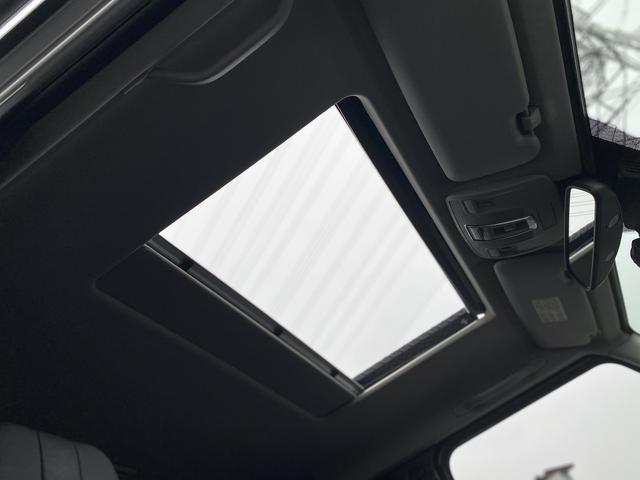 Ｇクラス Ｇ３５０　ブルーテック　ラグジュアリーＰＫＧ　当社オリジナル　プロフェッショナル仕様　リフトＵＰ　ルーフラック／リヤラダー　クラシックグリル／スチールＦバンパー　ヘッドライトガード　黒革　サンルーフ　ナビＴＶ　ブラックＡＷ（10枚目）