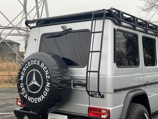 Ｇクラス Ｇ３５０　ブルーテック　ラグジュアリーＰＫＧ　当社オリジナル　プロフェッショナル仕様　リフトＵＰ　ルーフラック／リヤラダー　クラシックグリル／スチールＦバンパー　ヘッドライトガード　黒革　サンルーフ　ナビＴＶ　ブラックＡＷ（22枚目）