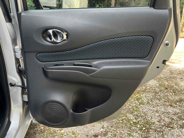 ノート Ｘ　ドライブレコーダー　バックカメラ　ナビ　スマートキー　アイドリングストップ　電動格納ミラー　ＣＶＴ　盗難防止システム　衝突安全ボディ　ＡＢＳ　ミュージックプレイヤー接続可　エアコン　パワーステアリング（43枚目）