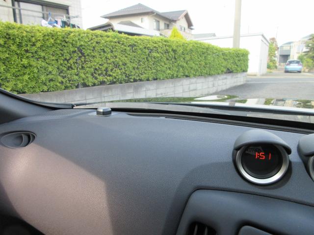 フェアレディＺ バージョンＳ　後期モデル　ＮＩＳＭＯマフラー　カロッツェリアＨＤＤナビ　地デジ　ドラレコ　Ｂｌｕｅｔｏｏｔｈ　ＥＴＣ　オートブリッピング　禁煙車（40枚目）