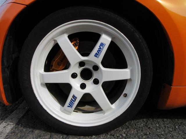 フェアレディＺ バージョンＳＴ　当店ユーザー様買取車両　後期ＨＲエンジン　ＲＡＹＳ製ＴＥ３７　クスコ製機械式ＬＳＤ　ＨＫＳ製車高調　純正ＨＤＤナビ　バックカメラ　ＥＴＣ　白レザーシート　パワーシート　シートヒーター　横滑り防止装置（7枚目）