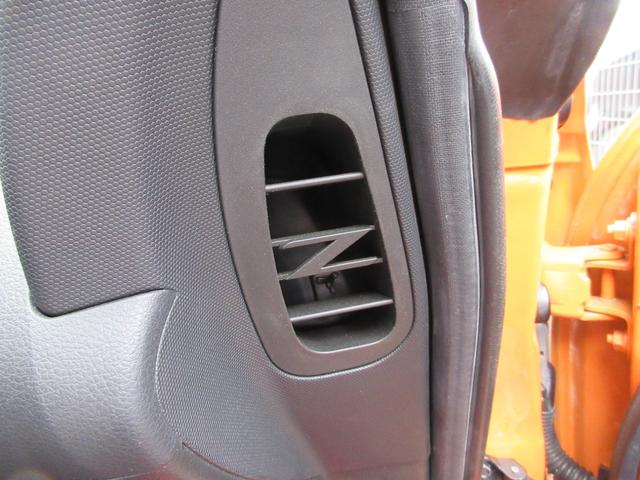 フェアレディＺ バージョンＳＴ　当店ユーザー様買取車両　後期ＨＲエンジン　ＲＡＹＳ製ＴＥ３７　クスコ製機械式ＬＳＤ　ＨＫＳ製車高調　純正ＨＤＤナビ　バックカメラ　ＥＴＣ　白レザーシート　パワーシート　シートヒーター　横滑り防止装置（37枚目）