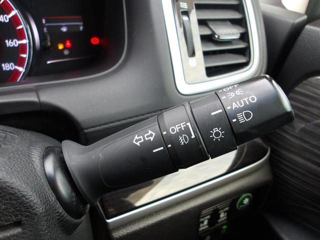 オデッセイ アブソルート・ＥＸホンダセンシング　全周囲モニター　パーキングアシスト　フリップダウン　レーンキープ　Ｂｌｕｅｔｏｏｔｈ　ハーフレザー　ブラインドスポット　両側パワスラ　クルコン　純正ナビ　フルセグＴＶ　衝突軽減ブレーキ　パワーシート（31枚目）