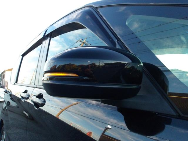 フリードハイブリッド ハイブリッド・ＥＸ　ハーフレザー　フリップダウンモニター　純正メモリナビ　バックカメラ　シートヒーター　両側パワースライドドア　前後ドラレコ　ビルトインＥＴＣ　オートライト　純正１５ＡＷ　ＬＥＤヘッドライト　スマートキー（11枚目）