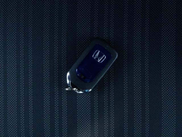 フリードハイブリッド ハイブリッド・ＥＸ　ハーフレザー　フリップダウンモニター　純正メモリナビ　バックカメラ　シートヒーター　両側パワースライドドア　前後ドラレコ　ビルトインＥＴＣ　オートライト　純正１５ＡＷ　ＬＥＤヘッドライト　スマートキー（38枚目）