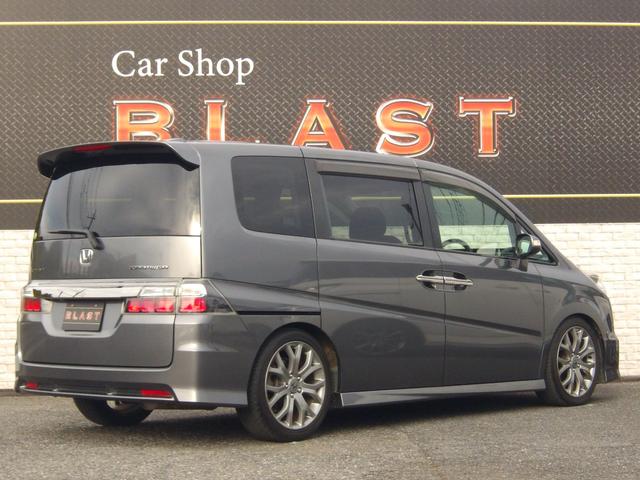 ステップワゴン スパーダS HDDナビ スマートスタイルED ローダウン フリップダウンモニター 7人乗り 両側パワスラ フルセグTV 純正HDDナビ TVキャンセラー 純正18AW バックカメラ スマートキー HIDヘッドライト フォグ(4枚目)