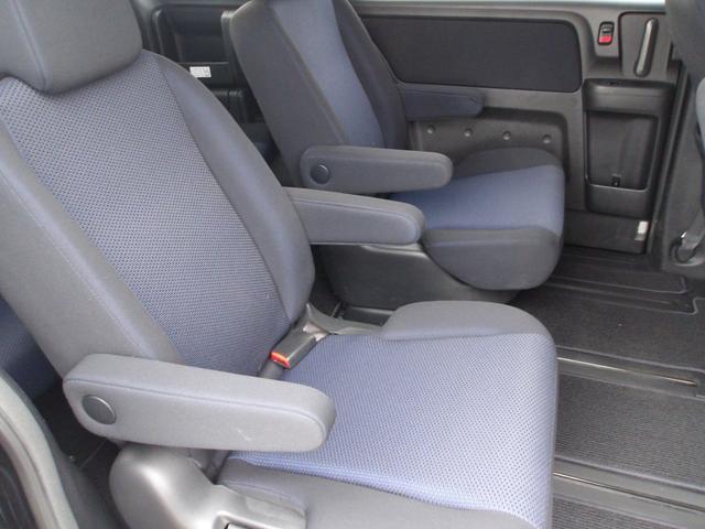 ステップワゴン スパーダS HDDナビ スマートスタイルED ローダウン フリップダウンモニター 7人乗り 両側パワスラ フルセグTV 純正HDDナビ TVキャンセラー 純正18AW バックカメラ スマートキー HIDヘッドライト フォグ(19枚目)