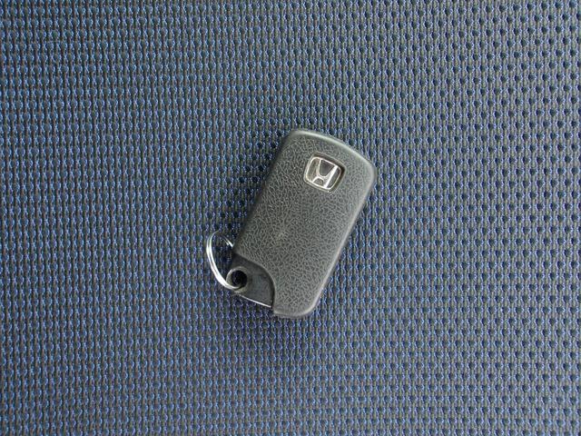 ステップワゴン スパーダS HDDナビ スマートスタイルED ローダウン フリップダウンモニター 7人乗り 両側パワスラ フルセグTV 純正HDDナビ TVキャンセラー 純正18AW バックカメラ スマートキー HIDヘッドライト フォグ(28枚目)