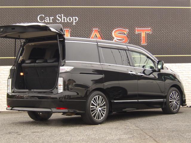 エルグランド ２５０ハイウェイスタープレミアム　後期　Ｗサンルーフ　黒本革シート　前席パワーシート　シートヒーター　アウトランドビューモニター　フリップダウンモニター　パワーテールゲート　Ｂｌｕｅｔｏｏｔｈ　クルーズコントロール　クリアランスソナー（7枚目）