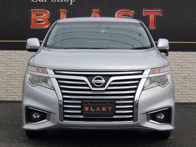 エルグランド ２５０ハイウェイスター　フリップダウンモニター　Ｂｌｕｅｔｏｏｔｈ　ハーフレザー　両側パワスラ　クルーズコントロール　純正メモリナビ　フルセグＴＶ　ドラレコ　バックカメラ　パワーバックドア　Ｗエアコン　ＬＥＤヘッドライト（5枚目）