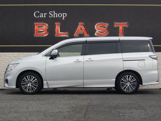 エルグランド ２５０ハイウェイスター　フリップダウンモニター　Ｂｌｕｅｔｏｏｔｈ　ハーフレザー　両側パワスラ　クルーズコントロール　純正メモリナビ　フルセグＴＶ　ドラレコ　バックカメラ　パワーバックドア　Ｗエアコン　ＬＥＤヘッドライト（8枚目）