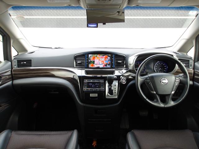 エルグランド ２５０ハイウェイスター　フリップダウンモニター　Ｂｌｕｅｔｏｏｔｈ　ハーフレザー　両側パワスラ　クルーズコントロール　純正メモリナビ　フルセグＴＶ　ドラレコ　バックカメラ　パワーバックドア　Ｗエアコン　ＬＥＤヘッドライト（17枚目）