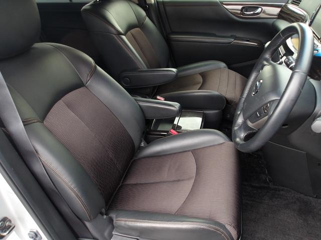 エルグランド ２５０ハイウェイスター　フリップダウンモニター　Ｂｌｕｅｔｏｏｔｈ　ハーフレザー　両側パワスラ　クルーズコントロール　純正メモリナビ　フルセグＴＶ　ドラレコ　バックカメラ　パワーバックドア　Ｗエアコン　ＬＥＤヘッドライト（19枚目）