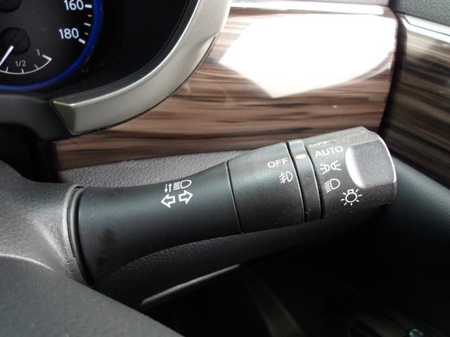 エルグランド ２５０ハイウェイスター　フリップダウンモニター　Ｂｌｕｅｔｏｏｔｈ　ハーフレザー　両側パワスラ　クルーズコントロール　純正メモリナビ　フルセグＴＶ　ドラレコ　バックカメラ　パワーバックドア　Ｗエアコン　ＬＥＤヘッドライト（28枚目）