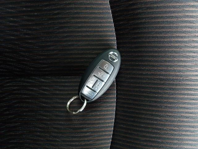 エルグランド ２５０ハイウェイスター　フリップダウンモニター　Ｂｌｕｅｔｏｏｔｈ　ハーフレザー　両側パワスラ　クルーズコントロール　純正メモリナビ　フルセグＴＶ　ドラレコ　バックカメラ　パワーバックドア　Ｗエアコン　ＬＥＤヘッドライト（36枚目）