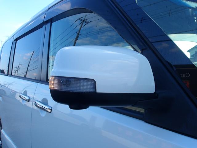 セレナ ハイウェイスター　Ｖエアロモード＋セーフティ　ＳＨＶ　全周囲カメラ　両側パワスラ　クルーズコントロール　衝突被害軽減ブレーキ　前後クリアランスソナー　Ｗエアコン　ビルトインＥＴＣ　ＬＥＤヘッドライト　ドライブレコーダー　純正１６ＡＷ（11枚目）