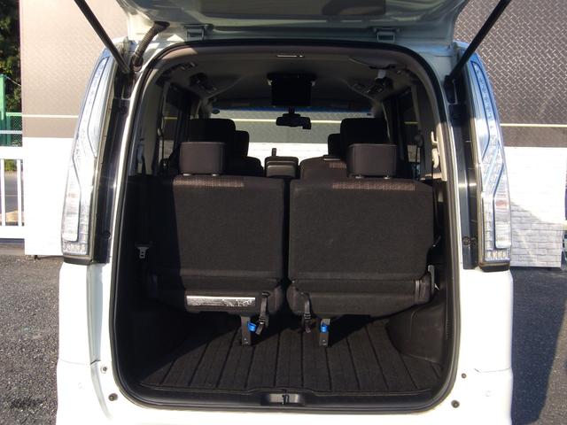 セレナ ハイウェイスター　Ｖエアロモード＋セーフティ　ＳＨＶ　全周囲カメラ　両側パワスラ　クルーズコントロール　衝突被害軽減ブレーキ　前後クリアランスソナー　Ｗエアコン　ビルトインＥＴＣ　ＬＥＤヘッドライト　ドライブレコーダー　純正１６ＡＷ（14枚目）