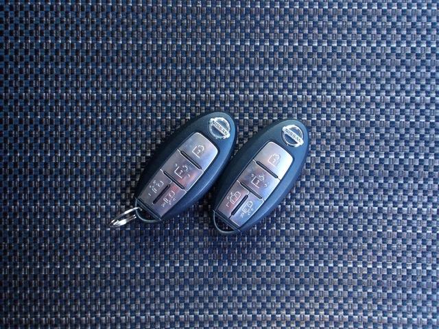 セレナ ハイウェイスター　Ｖエアロモード＋セーフティ　ＳＨＶ　全周囲カメラ　両側パワスラ　クルーズコントロール　衝突被害軽減ブレーキ　前後クリアランスソナー　Ｗエアコン　ビルトインＥＴＣ　ＬＥＤヘッドライト　ドライブレコーダー　純正１６ＡＷ（33枚目）