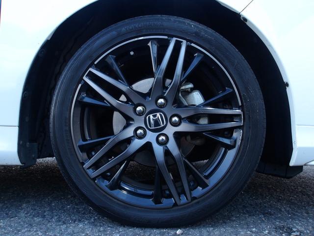 オデッセイ アブソルート・ホンダセンシング　中期型　ワンオーナー　ＡｐｐｌｅｃａｒＰｌａｙ　フリップダウンモニター　ハーフレザーシート　Ｂｌｕｅｔｏｏオーディオ　パワーシート　純正９インチメモリナビ　フルセグＴＶ　両側パワスラ　バックカメラ（13枚目）