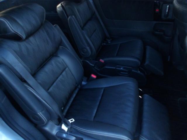 オデッセイ アブソルート・ホンダセンシング　中期型　ワンオーナー　ＡｐｐｌｅｃａｒＰｌａｙ　フリップダウンモニター　ハーフレザーシート　Ｂｌｕｅｔｏｏオーディオ　パワーシート　純正９インチメモリナビ　フルセグＴＶ　両側パワスラ　バックカメラ（21枚目）