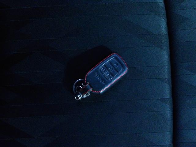 オデッセイ アブソルート・ホンダセンシング　中期型　ワンオーナー　ＡｐｐｌｅｃａｒＰｌａｙ　フリップダウンモニター　ハーフレザーシート　Ｂｌｕｅｔｏｏオーディオ　パワーシート　純正９インチメモリナビ　フルセグＴＶ　両側パワスラ　バックカメラ（38枚目）