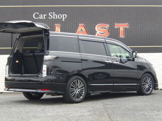 エルグランド ２５０ハイウェイスターアーバンクロム　ローダウン　後席モニター　ハーフレザー　両側パワスラ　Ｗエアコン　純正メモリナビ　フルセグＴＶ　Ｂｌｕｅｔｏｏ　前後ドラレコ　バックカメラ　クルコン　ＬＥＤヘッドライト　純正１８ＡＷ　ビルトインＥＴＣ（7枚目）