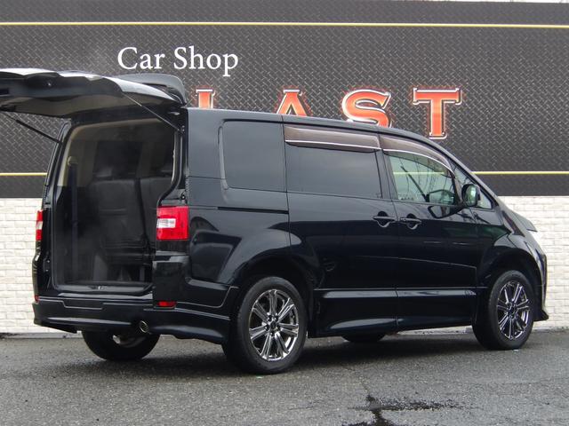 デリカＤ：５ ローデスト　Ｇ　ナビパッケージ　４ＷＤ　後席モニター　両側パワスラ　バックカメラ　前後ドラレコ　ＲＡＹＳ１８ＡＷ　クルーズコントロール　純正ＨＤＤナビ　ＨＩＤヘッドライト　スマートキー　ＥＴＣ　シートカバー　フロント・サイドカメラ（7枚目）