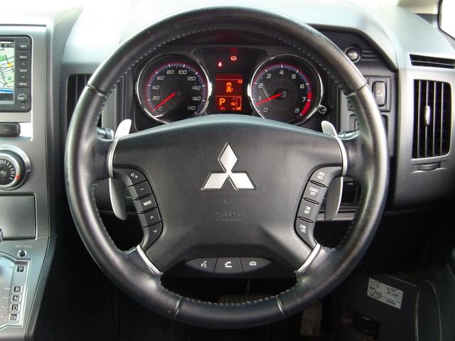 デリカＤ：５ ローデスト　Ｇ　ナビパッケージ　４ＷＤ　後席モニター　両側パワスラ　バックカメラ　前後ドラレコ　ＲＡＹＳ１８ＡＷ　クルーズコントロール　純正ＨＤＤナビ　ＨＩＤヘッドライト　スマートキー　ＥＴＣ　シートカバー　フロント・サイドカメラ（18枚目）