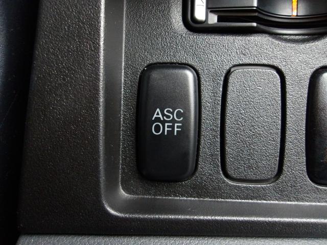 デリカＤ：５ ローデスト　Ｇ　ナビパッケージ　４ＷＤ　後席モニター　両側パワスラ　バックカメラ　前後ドラレコ　ＲＡＹＳ１８ＡＷ　クルーズコントロール　純正ＨＤＤナビ　ＨＩＤヘッドライト　スマートキー　ＥＴＣ　シートカバー　フロント・サイドカメラ（29枚目）