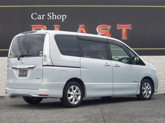 セレナ ハイウェイスターＧ　Ｓ－ハイブリッド　純正メモリナビ　フルセグＴＶ　両側パワスラ　バックカメラ　Ｗエアコン　クルコン　スタッドレス　ＨＩＤライト　フォグ　オートライト　純正１６ＡＷ　ＥＴＣ　アイドリングストップ　横滑り防止　ウォークスルー（4枚目）