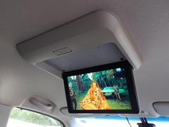 �礭�����̤�̥��Ū�ʥե�åץ������˥������Ĥ��Ƥޤ��� 3