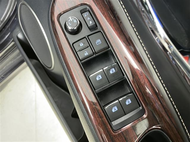 ハリアーハイブリッド プレミアム　・純正ＳＤナビ・モデリスタフルエアロ・レーンディパーチャーアラート・バックカメラ・車両接近通報・クルーズコントロール・オートマチックハイビーム・Ｄ席パワーシート・純正ＡＷサマータイヤ積込・スマートキー（34枚目）